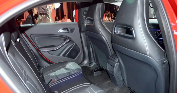รูปภาพ เมอร์เซเดส-เบนซ์ Mercedes-benz A-Class A 180 Style ปี 2012