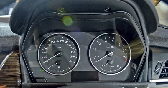 รูปภาพ บีเอ็มดับเบิลยู BMW Series 2 218i Gran Tourer Luxury ปี 2015