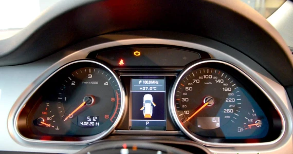 รูปภาพ อาวดี้ Audi Q7 3.0 TDI quattro ปี 2014