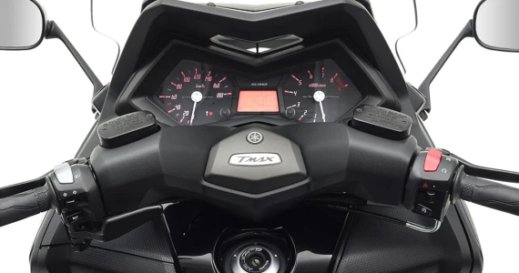 รูปภาพ ยามาฮ่า Yamaha TMAX (Standard) ปี 2015
