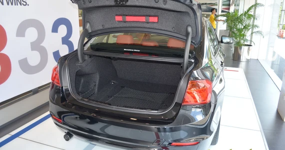 รูปภาพ บีเอ็มดับเบิลยู BMW Series 3 320i M Sport ปี 2015