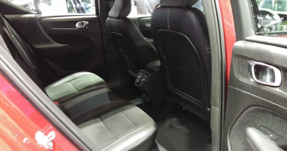 รูปภาพ วอลโว่ Volvo XC40 T4 Momentum ปี 2018