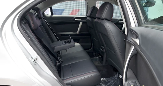 รูปภาพ เอ็มจี MG 6 1.8 X Turbo Sunroof DCT ปี 2014