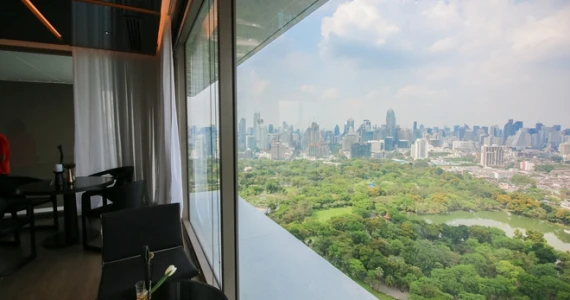 รูปภาพ ศาลาแดง วัน (Saladaeng One)