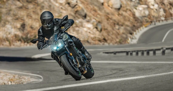 รูปภาพ Kawasaki  900 ปี 2025