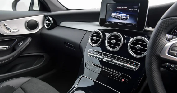 รูปภาพ เมอร์เซเดส-เบนซ์ Mercedes-benz C-Class C 300 Cabriolet AMG Dynamic ปี 2016