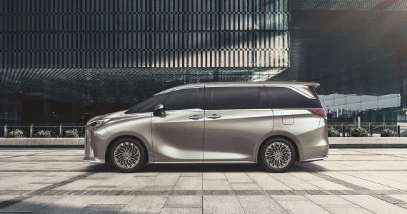 รูปภาพ เลกซัส Lexus LM 500h Executive 4-Seater ปี 2024