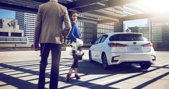 รูปภาพ เลกซัส Lexus CT200h Premium MY17 ปี 2017