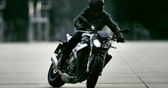 รูปภาพ บีเอ็มดับเบิลยู BMW S 1000 R ปี 2016