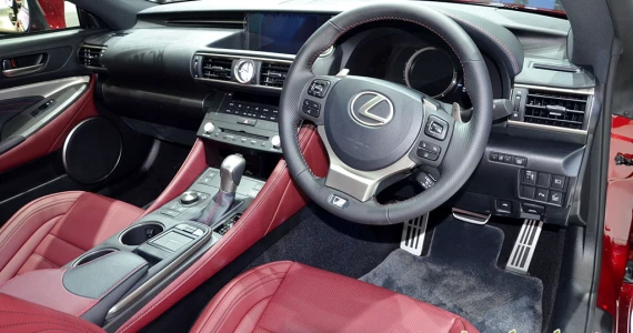 รูปภาพ เลกซัส Lexus RC 200t F-Sport ปี 2016