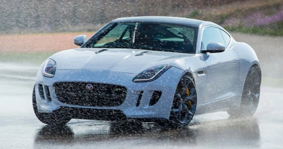 รูปภาพ จากัวร์ Jaguar F-Type V8 R Coupe ปี 2014