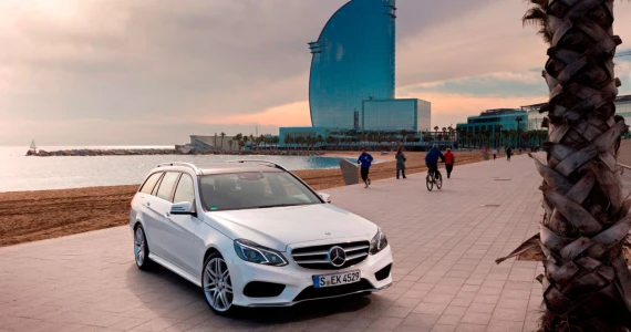 รูปภาพ เมอร์เซเดส-เบนซ์ Mercedes-benz E-Class E 300 BlueTEC Hybrid Estate AMG Dynamic ปี 2013