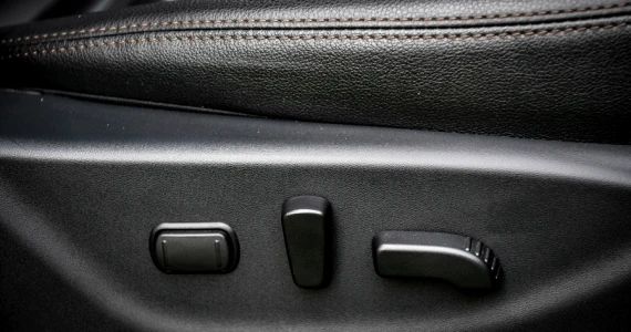 รูปภาพ นิสสัน Nissan Navara Double Cab 4WD VL 7AT ปี 2021