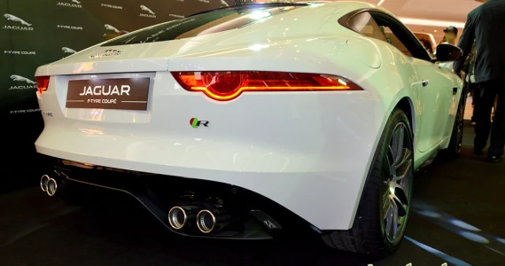 รูปภาพ จากัวร์ Jaguar F-Type V8 R Coupe ปี 2014