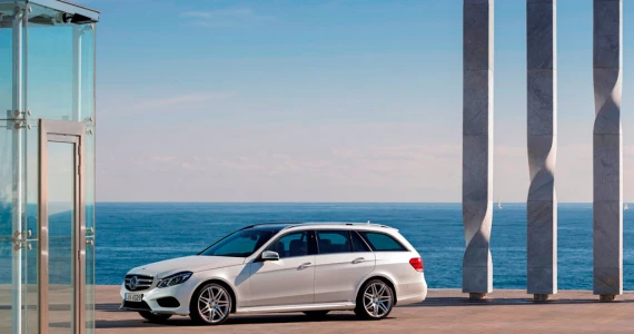 รูปภาพ เมอร์เซเดส-เบนซ์ Mercedes-benz E-Class E 300 BlueTEC Hybrid Estate AMG Dynamic ปี 2013