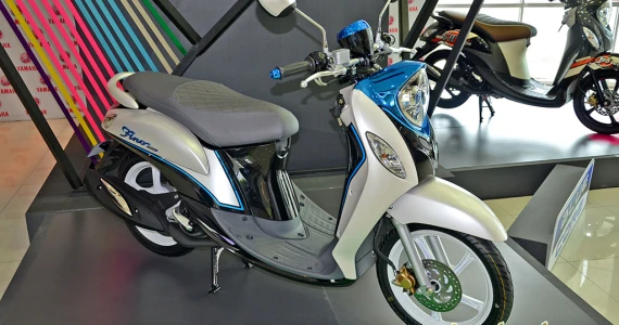 รูปภาพ ยามาฮ่า Yamaha Fino 125 Premium Deluxe ปี 2015