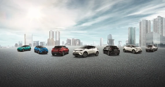 รูปภาพ โตโยต้า Toyota C-HR 1.8 Mid ปี 2019
