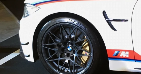 รูปภาพ บีเอ็มดับเบิลยู BMW M4 DTM Champion Edition ปี 2017