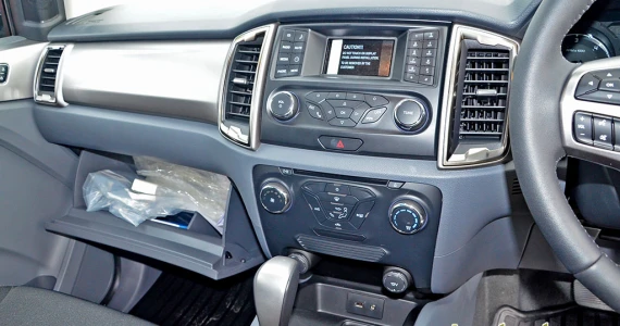 รูปภาพ ฟอร์ด Ford Ranger Double Cab 2.2L XLS 4x2 Hi-Rider ปี 2015