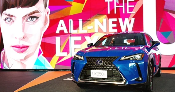 รูปภาพ เลกซัส Lexus UX 250h F-Sport AWD ปี 2019