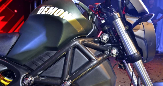รูปภาพ จีพีเอ็กซ์ GPX Demon Limited ปี 2016