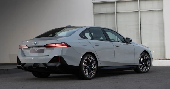 รูปภาพ บีเอ็มดับเบิลยู BMW i 5 eDrive40 M Sport ปี 2023