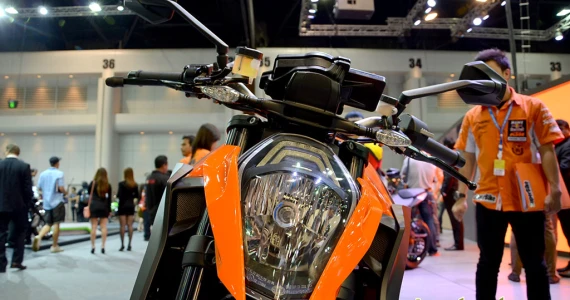 รูปภาพ เคทีเอ็ม KTM 1290 Super Duke R ปี 2013