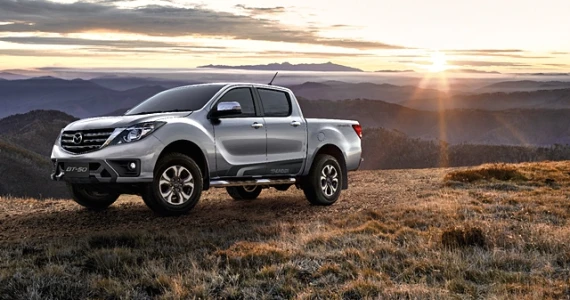 รูปภาพ มาสด้า Mazda BT-50 PRO THUNDER FSC Hi-Racer 2.2L 6MT ปี 2018