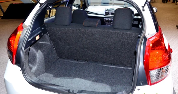 รูปภาพ โตโยต้า Toyota Yaris 1.2 J ปี 2013