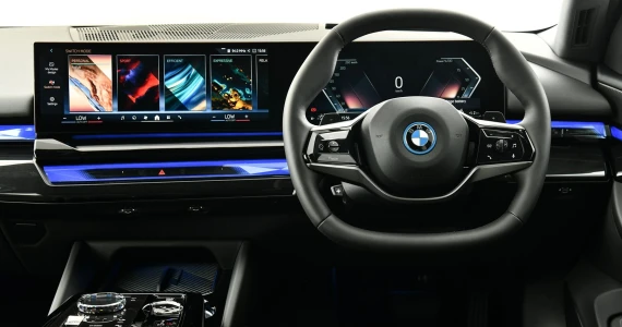 รูปภาพ บีเอ็มดับเบิลยู BMW Series 5 530e Inspiring ปี 2025