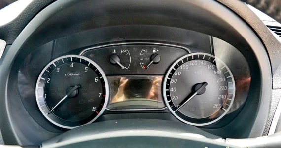 รูปภาพ นิสสัน Nissan Sylphy 1.6 DIG Turbo ปี 2015