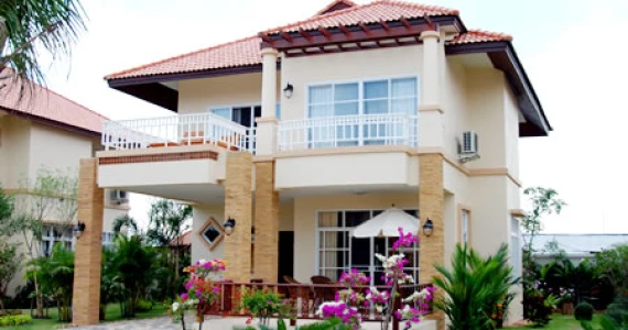 รูปภาพ เมาน์เท่นวิว อินเตอร์เนชั่นแนล บางแสน (Mountainview International Bangsan)