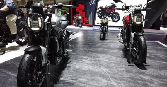 รูปภาพ จีพีเอ็กซ์ GPX MAD 300 ปี 2019