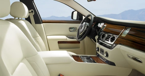 รูปภาพ โรลส์-รอยซ์ Rolls-Royce Ghost Standard ปี 2011