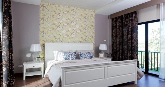 รูปภาพ เพลินจิต คอลลิน่า (Ploenchit Collina)