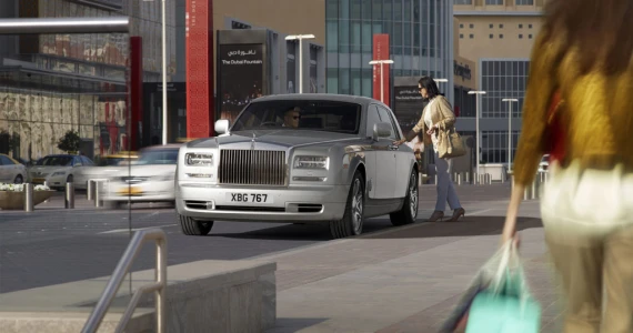 รูปภาพ โรลส์-รอยซ์ Rolls-Royce-Phantom Series II Standard-ปี 2012