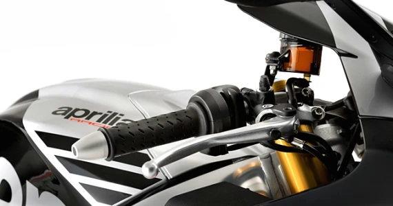 รูปภาพ อาพริเลีย Aprilia RSV4 RF MY17 ปี 2018