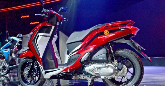 รูปภาพ ฮอนด้า Honda Moove Manchester United Limited Edition ปี 2015