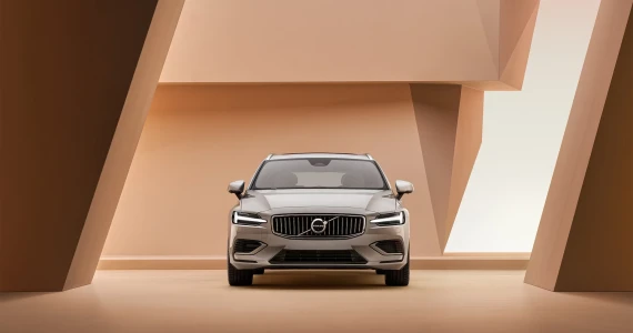 รูปภาพ วอลโว่ Volvo V60 Recharge Plus T8 Plug-in Hybrid Dark ปี 2023