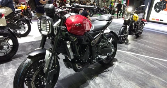 รูปภาพ จีพีเอ็กซ์ GPX MAD 300 ปี 2019