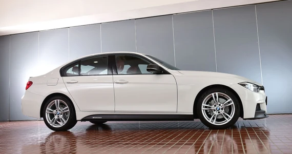 รูปภาพ บีเอ็มดับเบิลยู BMW Series 3 320d M Performance ปี 2017