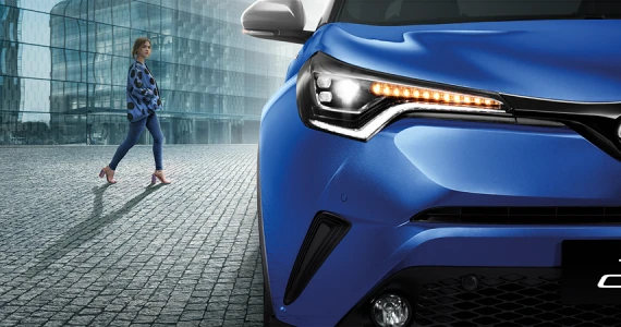 รูปภาพ โตโยต้า Toyota C-HR HV Premium Safety ปี 2021