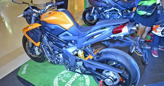 รูปภาพ เบเนลลี Benelli TNT 899 ปี 2012