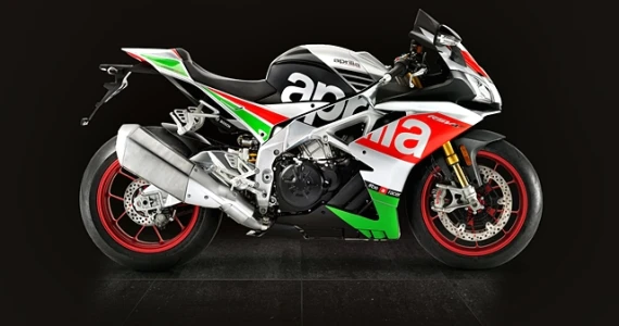 รูปภาพ อาพริเลีย Aprilia RSV4 RF MY17 ปี 2018
