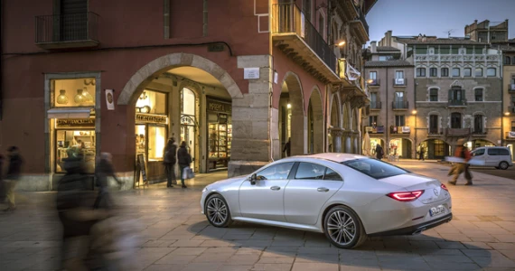 รูปภาพ เมอร์เซเดส-เบนซ์ Mercedes-benz CLS-Class CLS 200 d AMG Premium ปี 2021