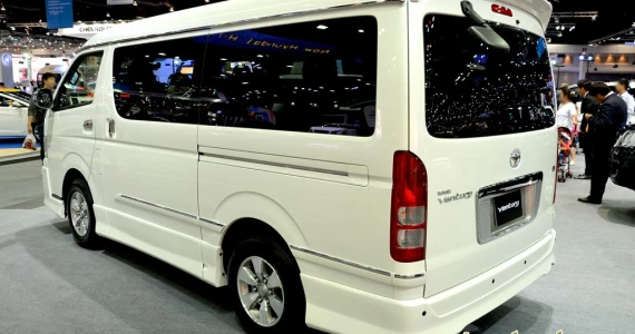 รูปภาพ โตโยต้า Toyota Ventury 2.7 V ปี 2010