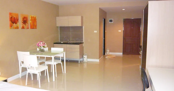 รูปภาพ เดอะ ทรีโอ (The Trio)