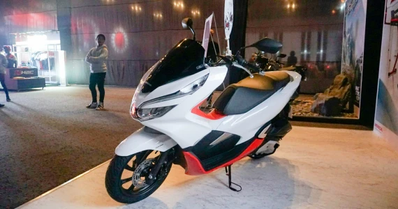 รูปภาพ ฮอนด้า Honda PCX 150 2019 New Color ปี 2019
