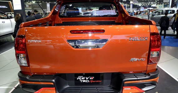 รูปภาพ โตโยต้า Toyota Revo Double Cab Prerunner 2X4 2.4 TRD Sportivo ปี 2016