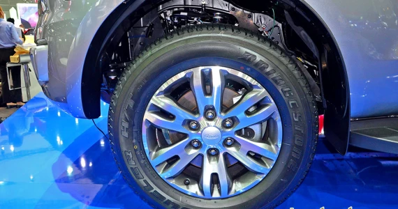 รูปภาพ ฟอร์ด Ford Everest 2.2L Titanium 4x2 AT ปี 2017